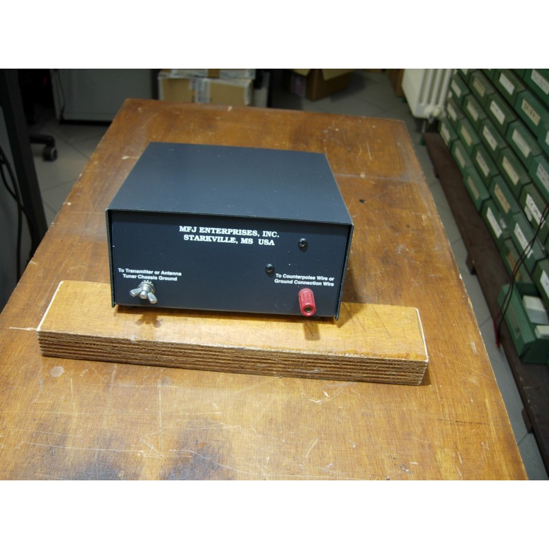 MFJ-931 massa artificiale per antenna dipolo a filo